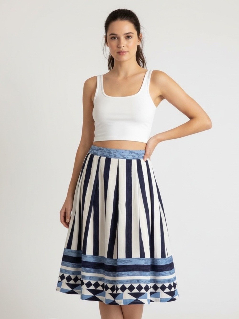 Miami | Blue patterned full short circle skirt lined size medium